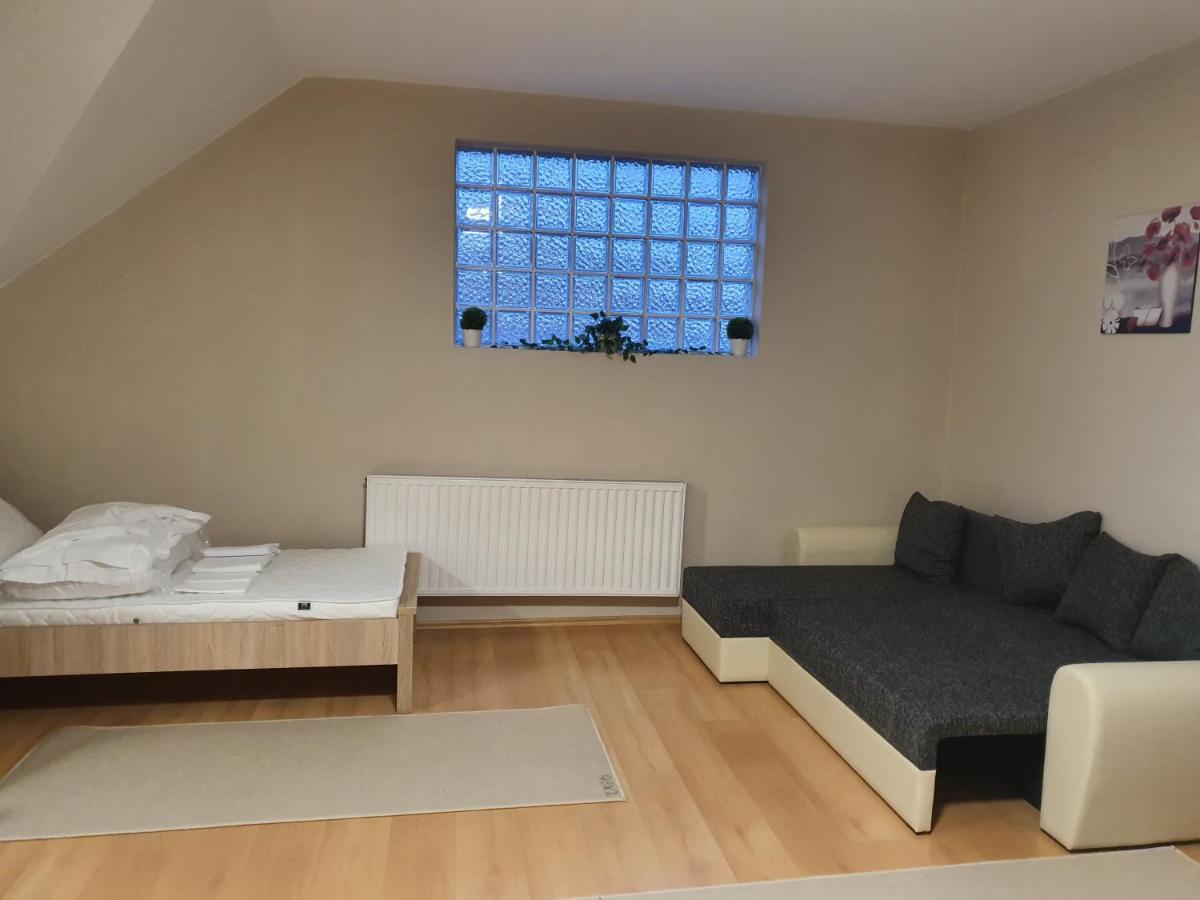 Bella Apartman Szeged Buitenkant foto